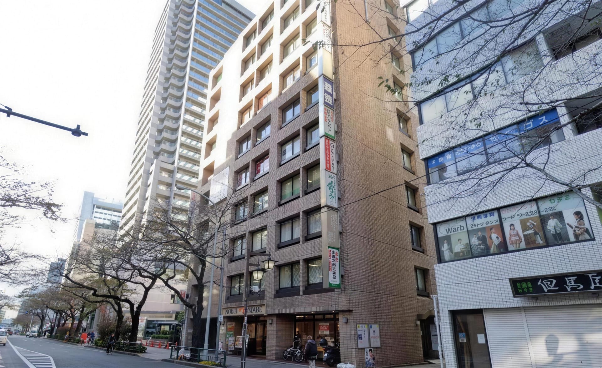 株式会社ホームセレクション本社の外観